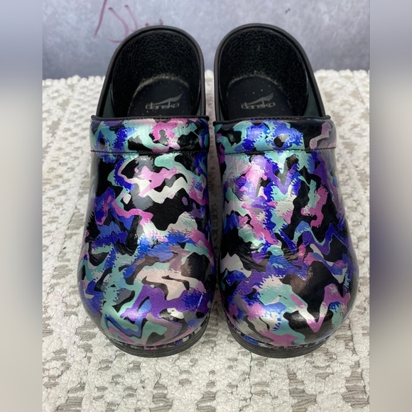 Dansko Women's Professional Mermaid Patent Clog Size 40 - Picture 1 of 9